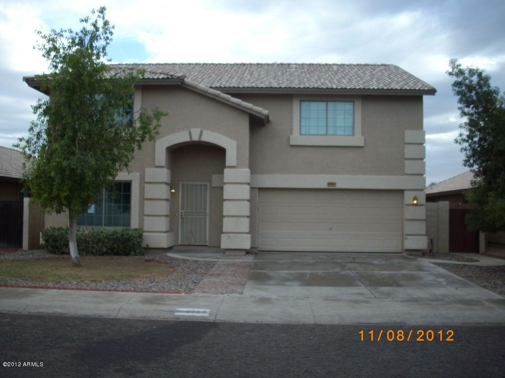 6889 W Golden Ln