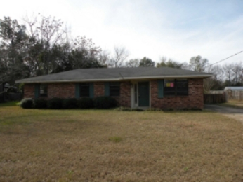 4393 Traylor St