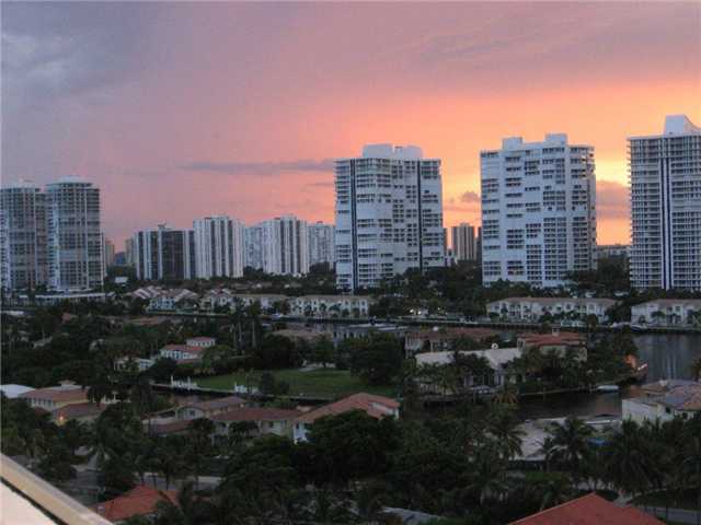 3180 S OCEAN DR # 1120