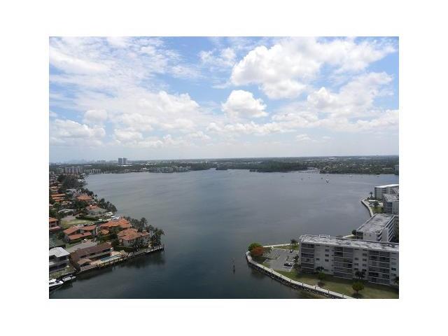 1000 ISLAND BL # 2310
