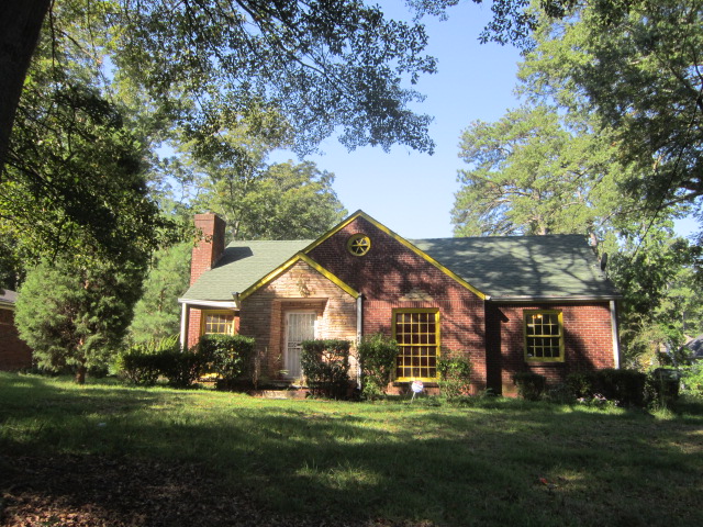 140 West Lake Avenue