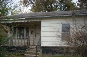 915 Cate St