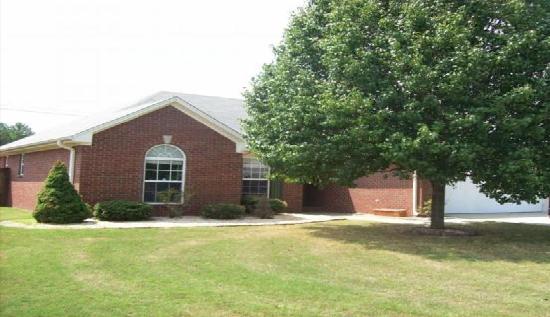 2312 Camden Cave West