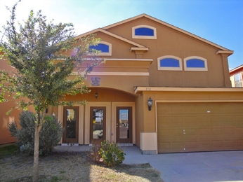 518 Campanario Ln