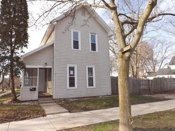 1735 Center Ave NE