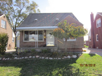 619 Moran Ave
