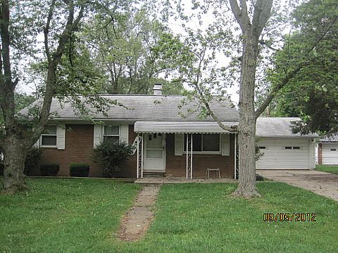 3595 Lawrence Ave