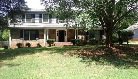 5426 Green Moss Lane