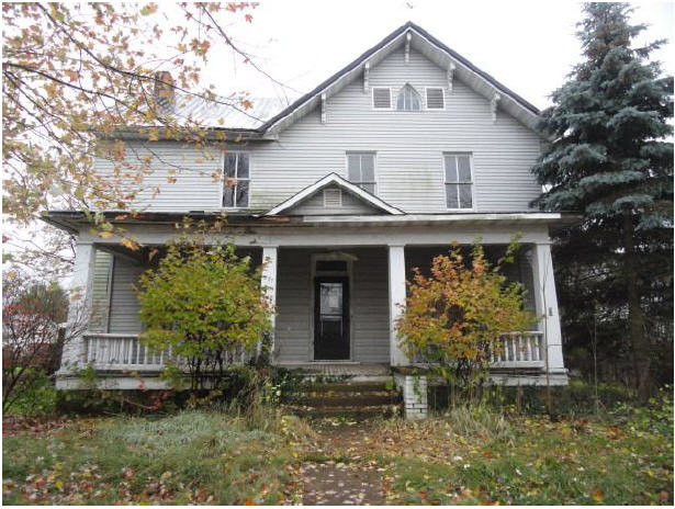877 Pike Street