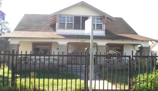 1100 West Vernon Avenue