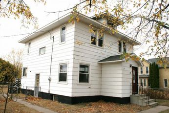25 1st Ave NW