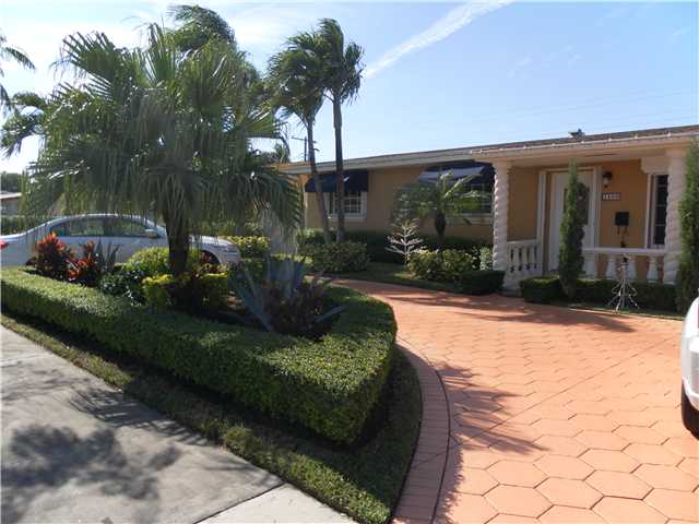 1400 SW 85 CT