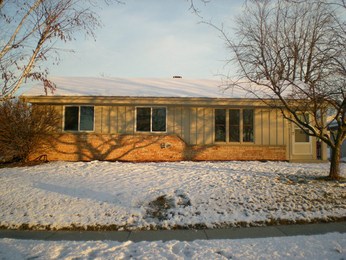 1910 Deerfield Dr