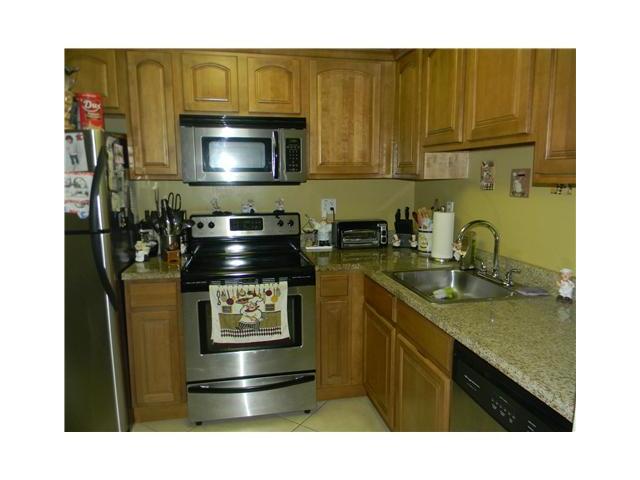 3611 SW 117 AV # 10-105