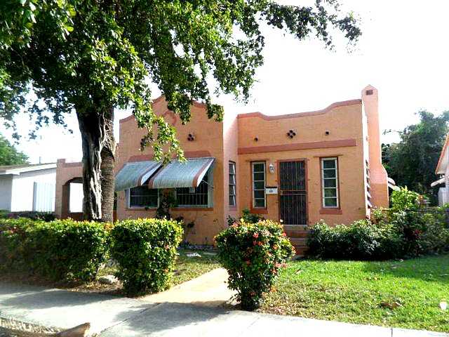 940 NW 50 ST