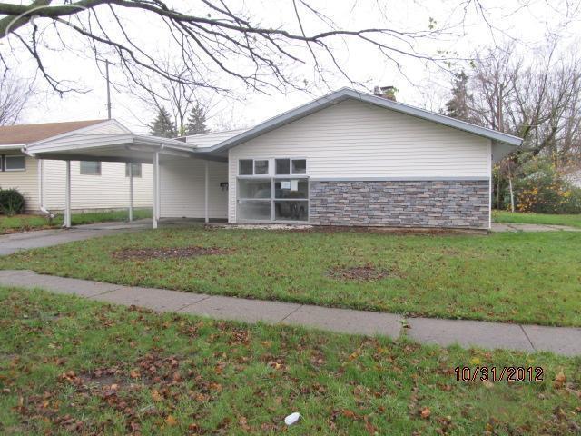 1807 Bayberry Ln
