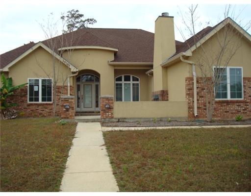 20185 Belle Vue Cir
