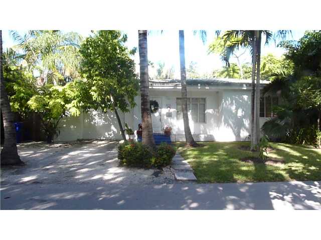 821 NE 71 ST