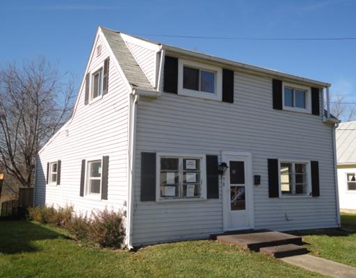 98 N Taylor St