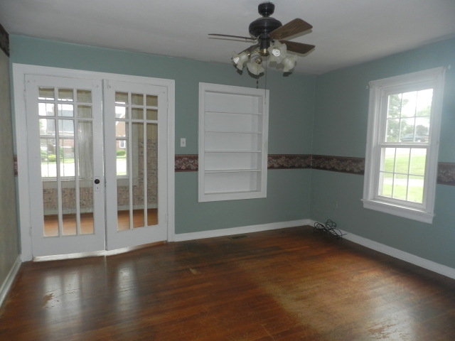 710 W Main St