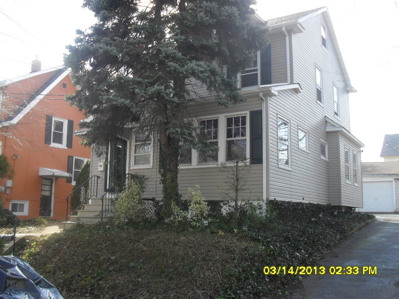 398 Drake Ave