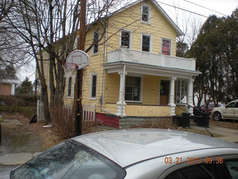 9 Taylor St
