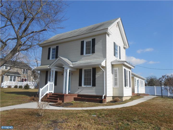 103 Chestnut Ave
