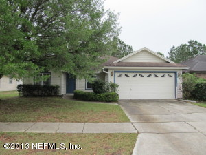 2303 Luana Dr E