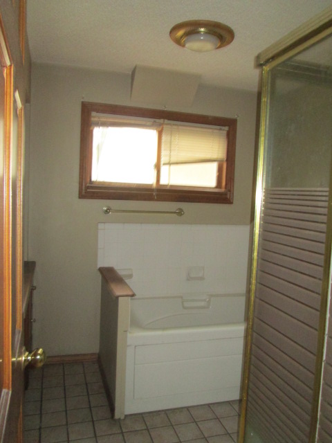139 Emerson St N