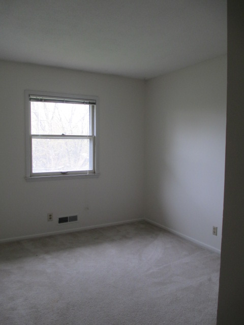 2708 Brookview Driv