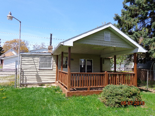 2912 Emmaus Ave