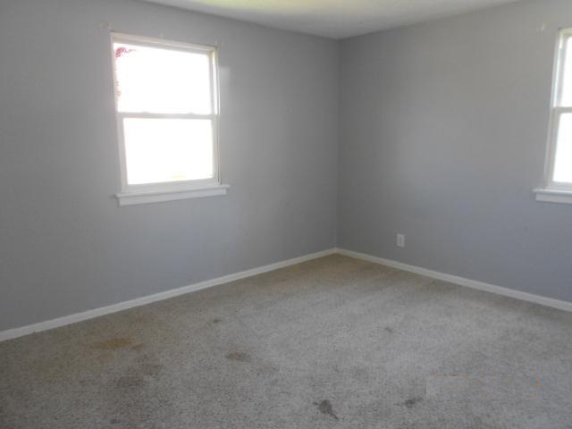 5400 Saulsbury Ct