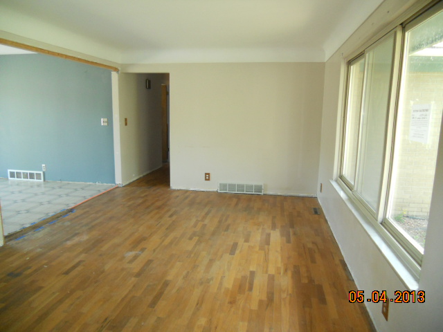 6 Valentine Ct