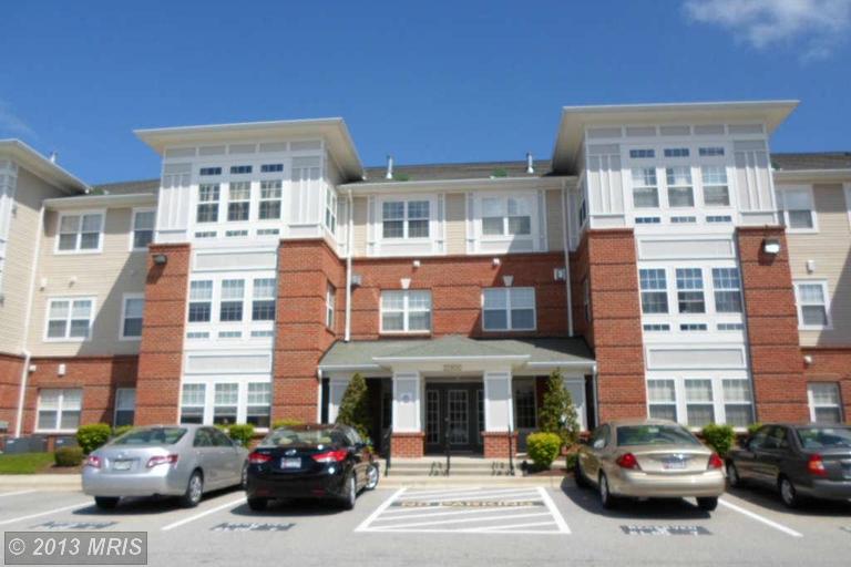 12900 Fox Bow Dr Apt 105