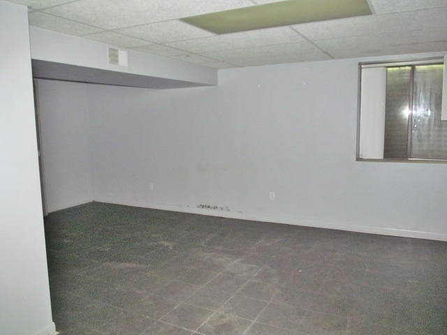 26934 W 12 Mile Rd #9