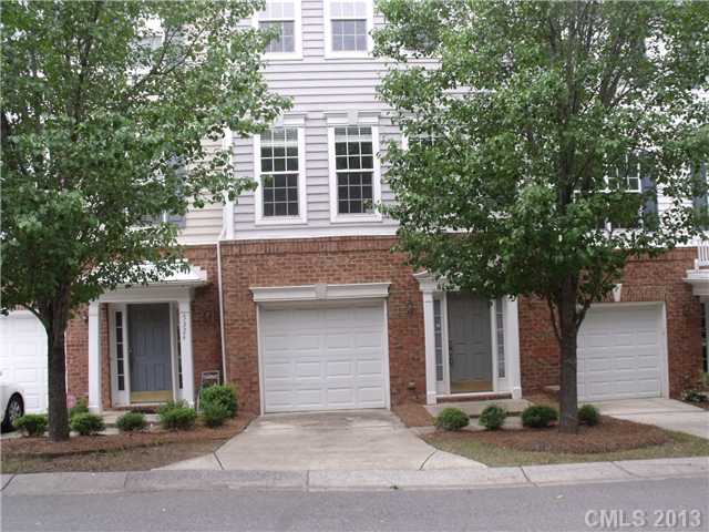 5320 Dockery Dr