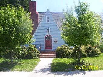 105 Priscilla St