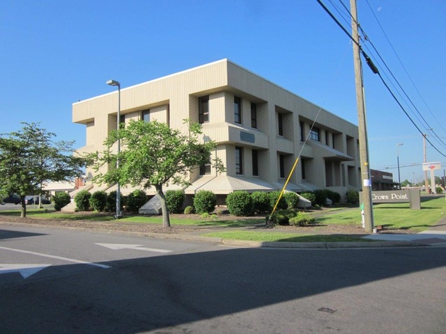 1201 N Eastman Rd