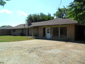 925 Lake North Road