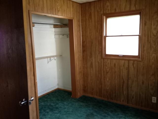 402 E Kansas Ave
