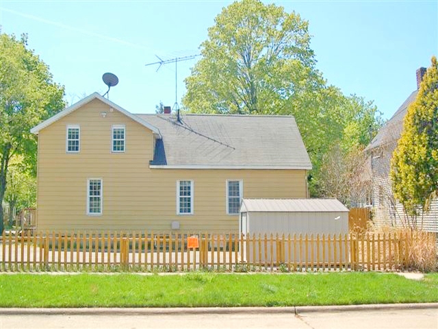 1004 Church St