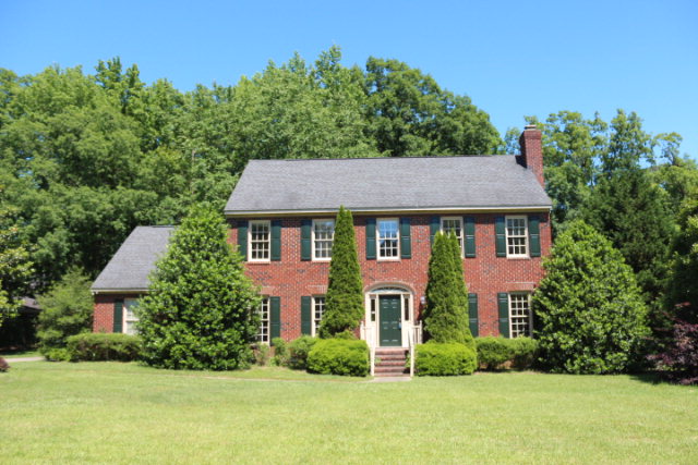 813 Bell Dr