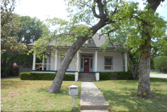 902 South Waco St