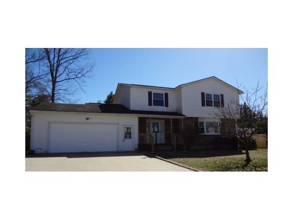 17 Robert Dr