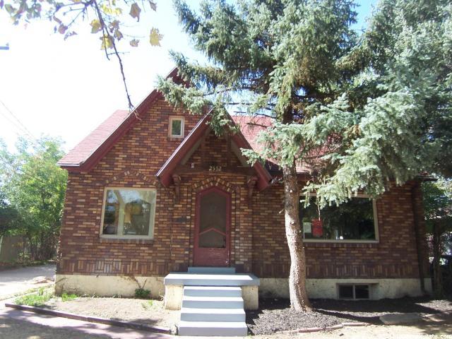 2552 Alden St
