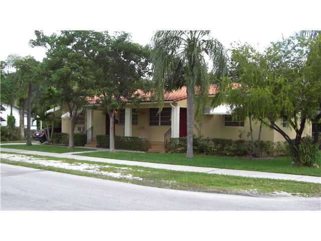 2895 SW 37 CT