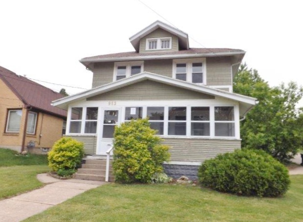 953 Frederick Ave NW