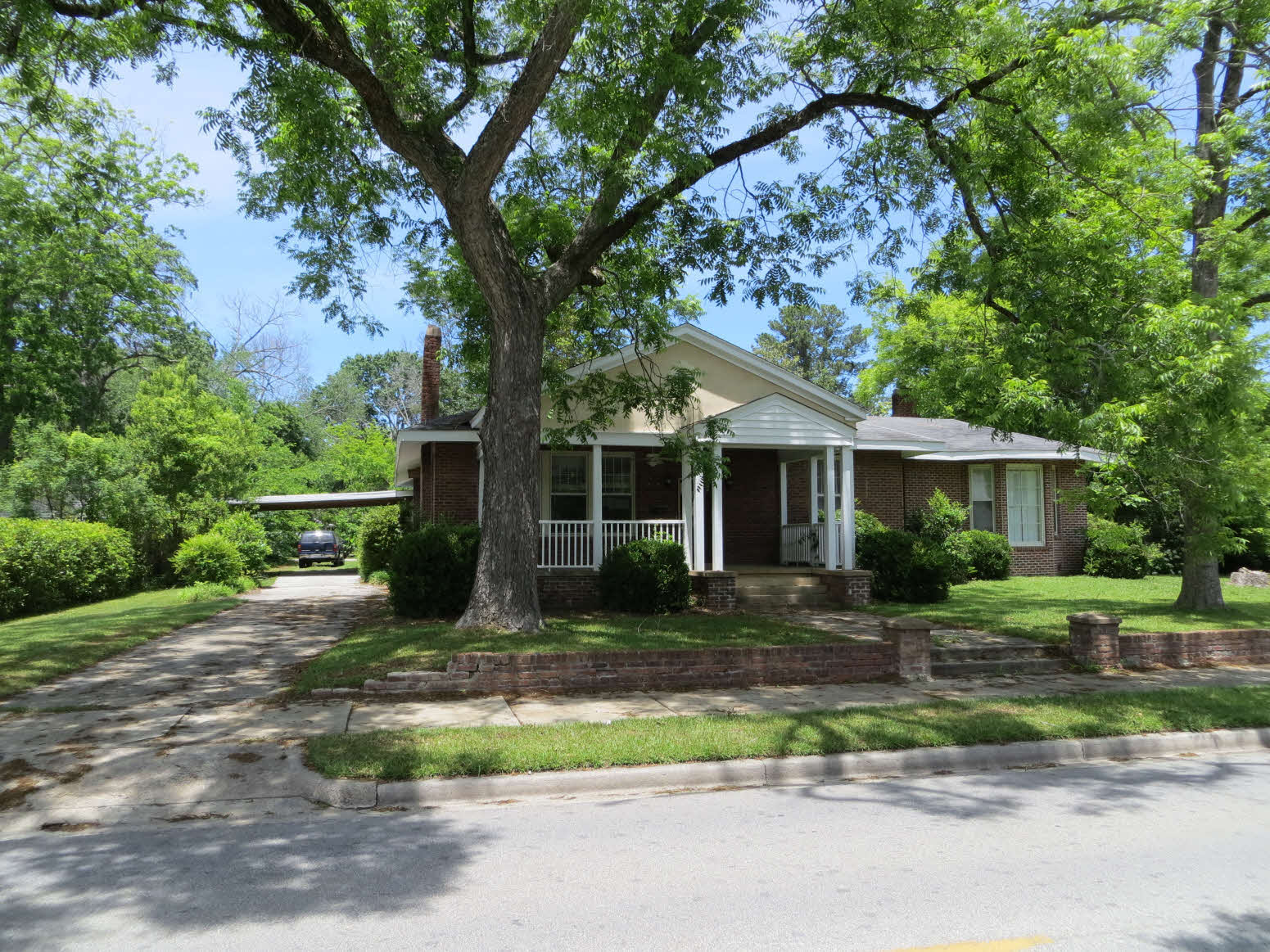 220 White Oak Stree