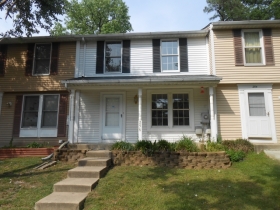 256 Woodoak Court