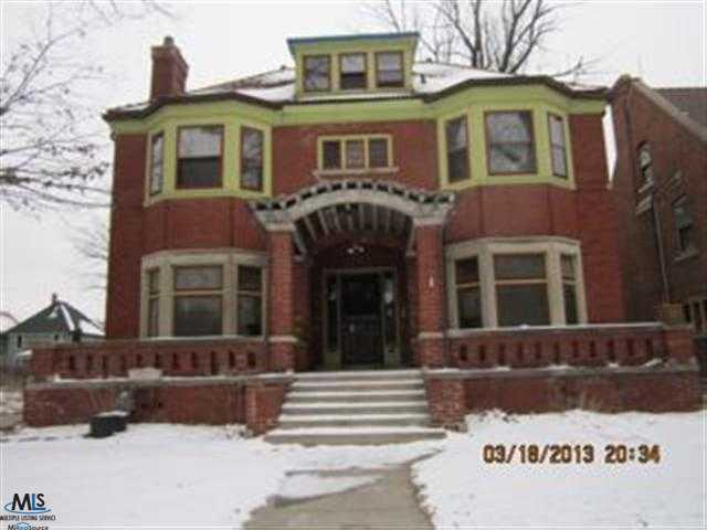 551 E Grand Blvd